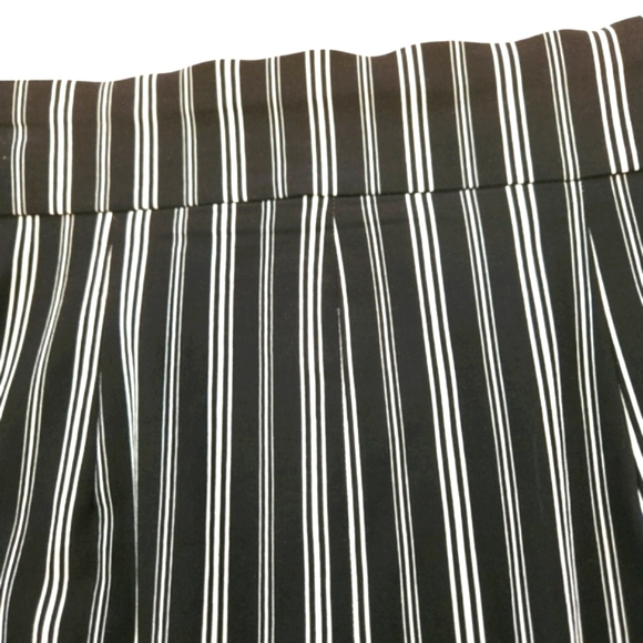 New York & Company pencil skirt size large black with white stripes - Picture 8 of 11